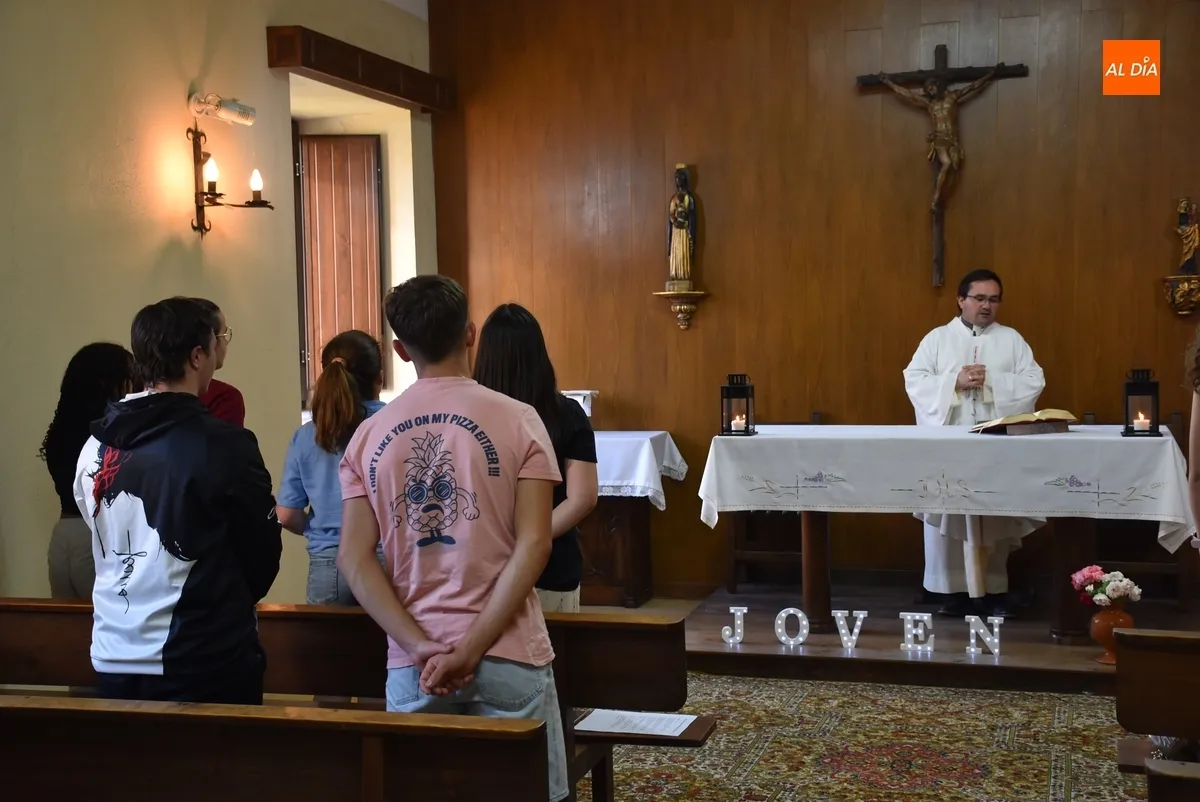 Foto 2 - Una quincena de j&oacute;venes participa en el &uacute;ltimo Tardeo Joven de este curso