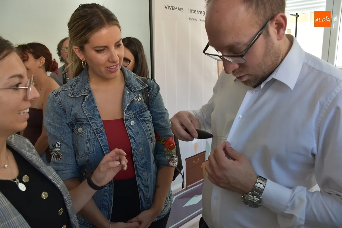 Foto 9 - Asprodes recibe la c&aacute;psula Diversiverso que da a conocer tecnolog&iacute;as y productos de apoyo