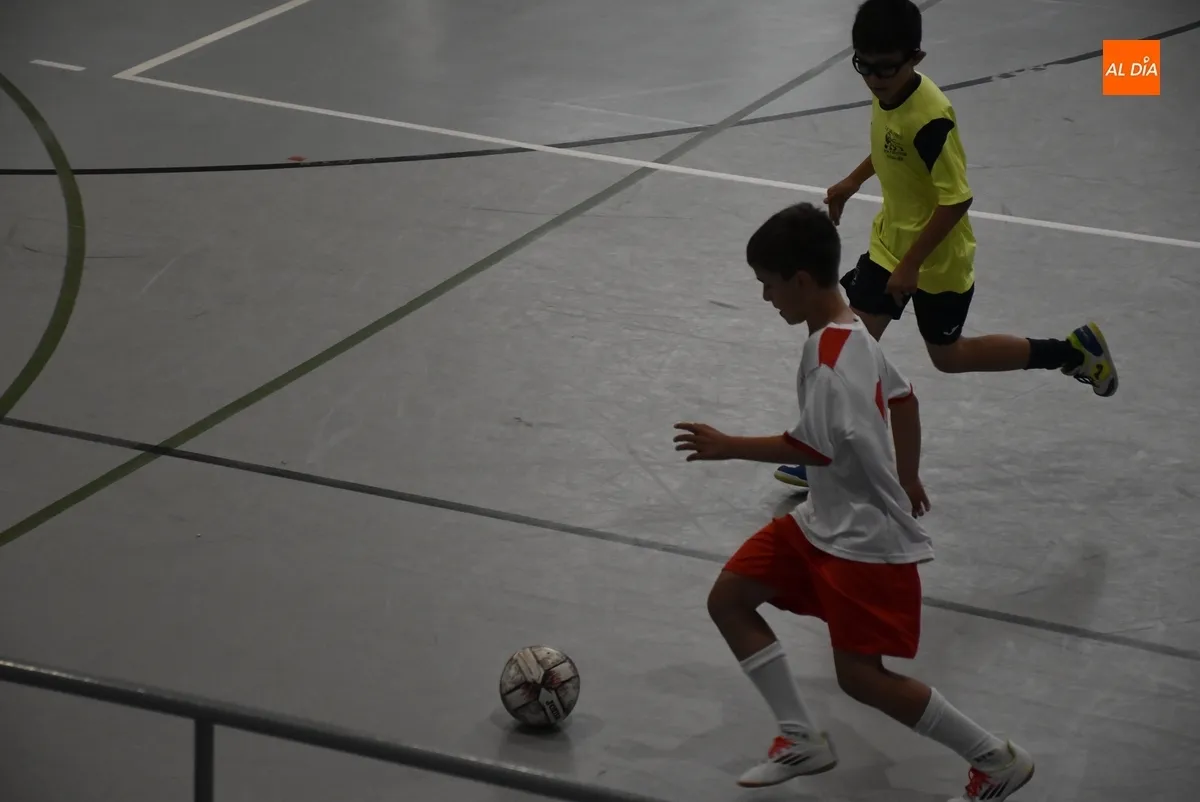 Foto 6 - Los Leones de Vitigudino ganan al III Columnas B la final Benjam&iacute;n del Torneo de Primavera