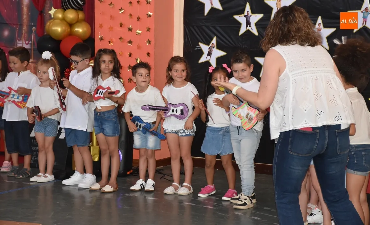 Foto 8 - Las nuevas &lsquo;estrellas&rsquo; del Colegio Mir&oacute;briga ponen el &lsquo;color&iacute;n, colorado&rsquo; a su etapa de Infantil
