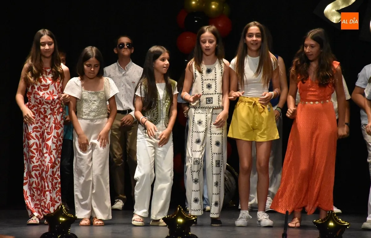 Foto 4 - Un grupo &ldquo;magn&iacute;fico&rdquo; del Colegio Mir&oacute;briga dice adi&oacute;s con tristeza pero mostrando su arte