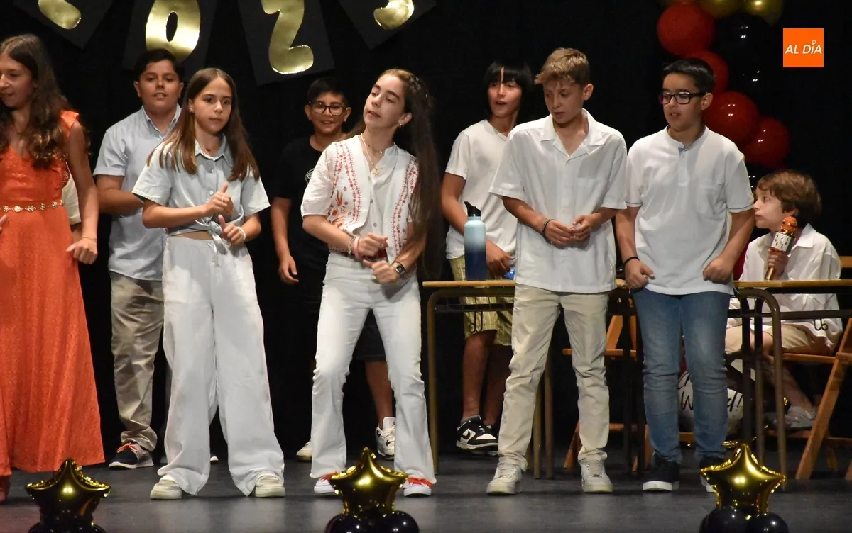 Foto 5 - Un grupo &ldquo;magn&iacute;fico&rdquo; del Colegio Mir&oacute;briga dice adi&oacute;s con tristeza pero mostrando su arte