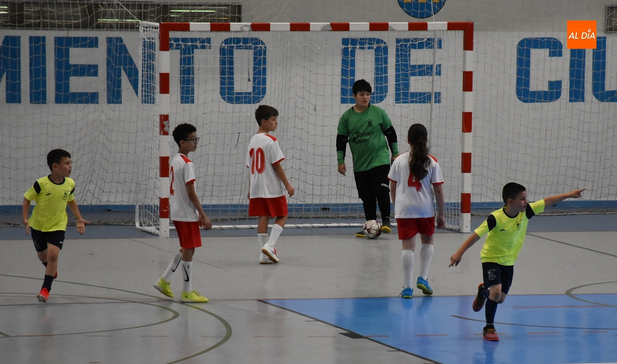 Los Leones de Vitigudino ganan al III Columnas B la final Benjamín del Torneo de Primavera