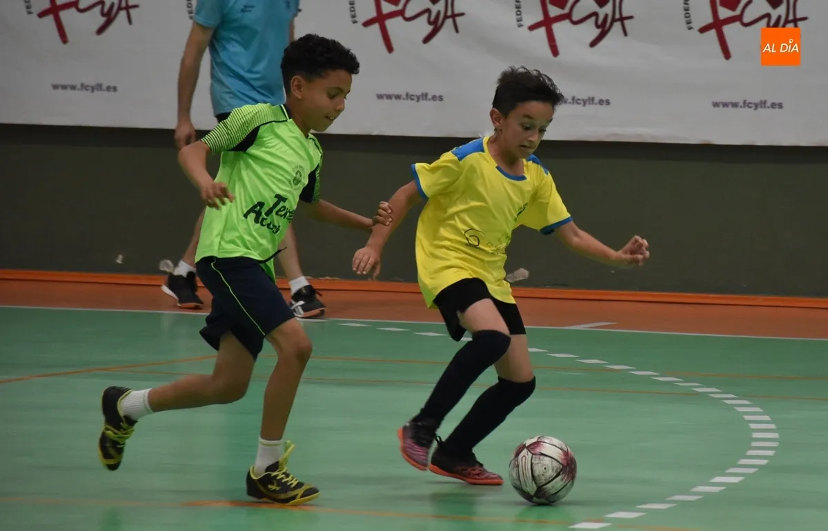 Foto 5 - Textiles Acosta gana al &lsquo;estilo Alcaraz&rsquo; la 2&ordf; Liga Benjam&iacute;n del III Columnas