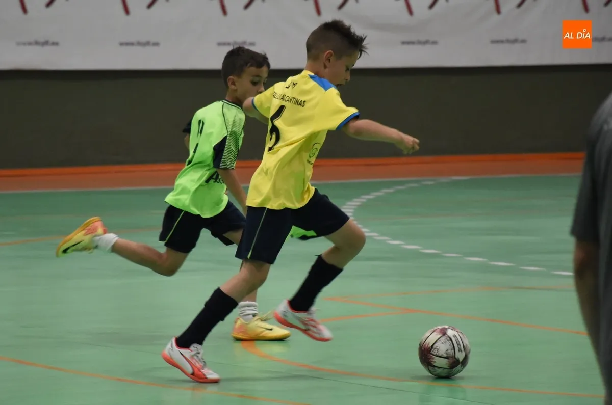 Foto 6 - Textiles Acosta gana al &lsquo;estilo Alcaraz&rsquo; la 2&ordf; Liga Benjam&iacute;n del III Columnas