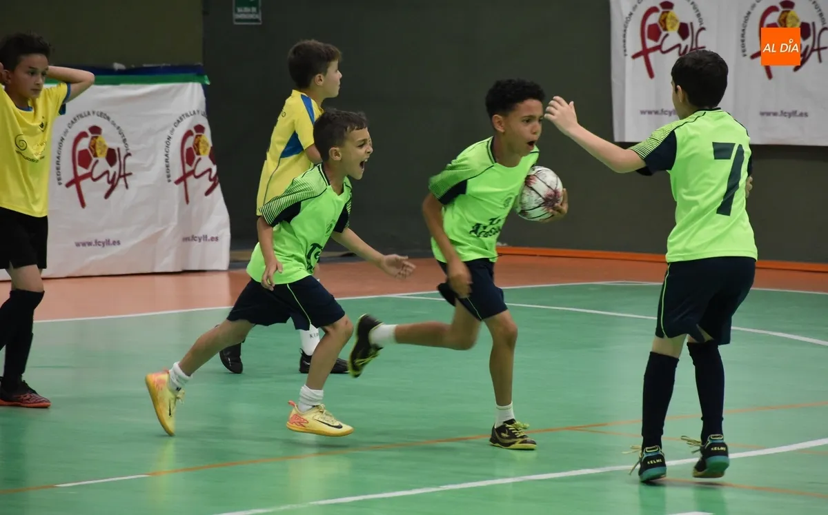 Foto 8 - Textiles Acosta gana al &lsquo;estilo Alcaraz&rsquo; la 2&ordf; Liga Benjam&iacute;n del III Columnas