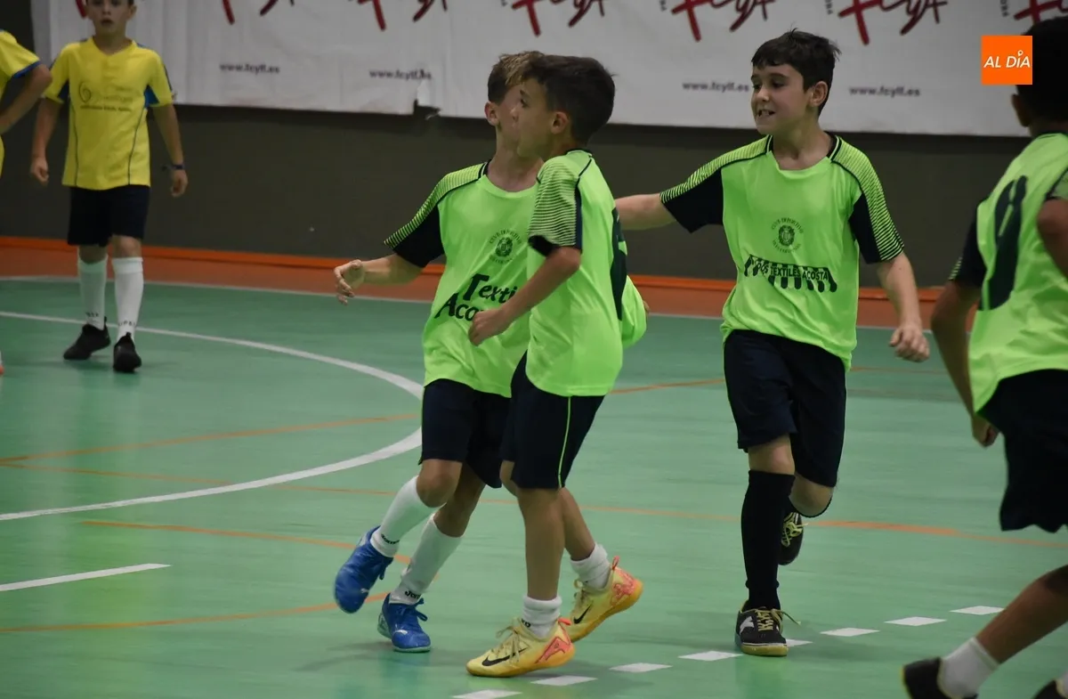 Foto 11 - Textiles Acosta gana al &lsquo;estilo Alcaraz&rsquo; la 2&ordf; Liga Benjam&iacute;n del III Columnas