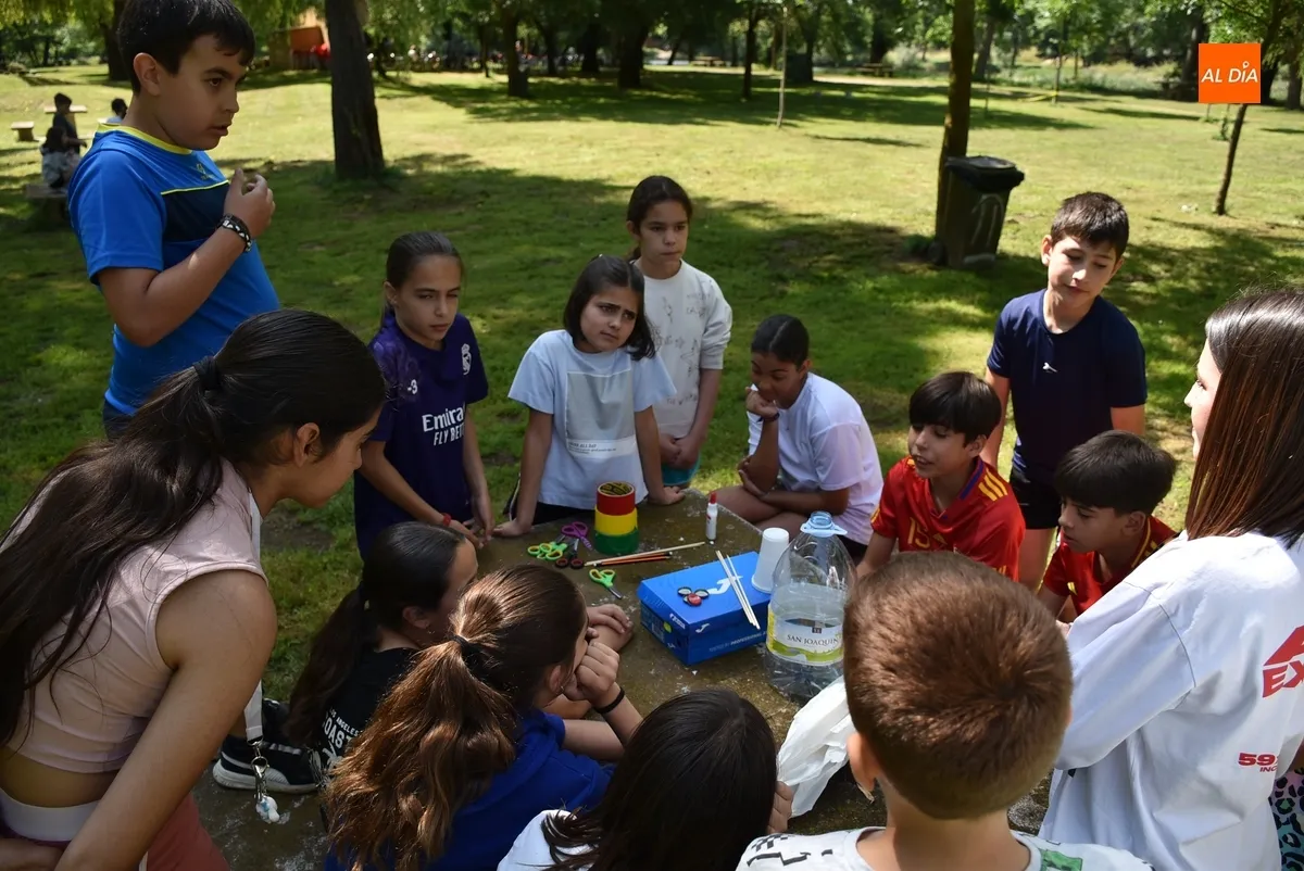 Foto 3 - Alumnos del Colegio Mir&oacute;briga celebran el D&iacute;a del Medio Ambiente a orillas del r&iacute;o