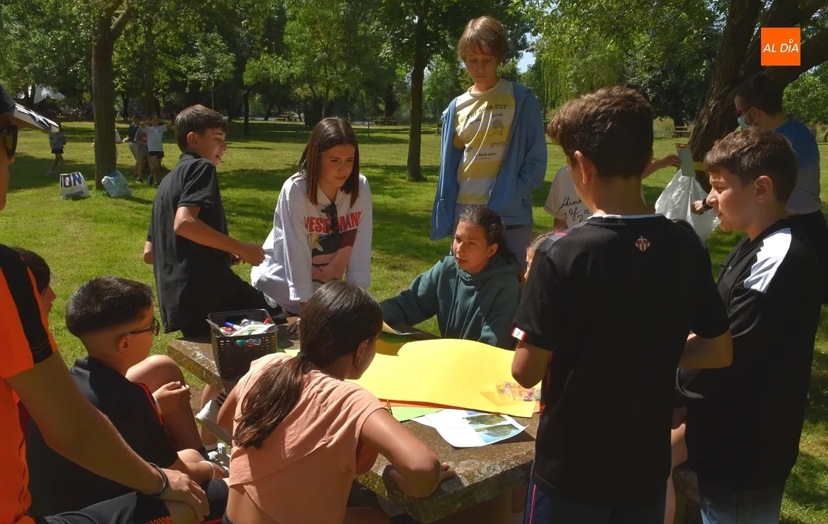 Foto 6 - Alumnos del Colegio Mir&oacute;briga celebran el D&iacute;a del Medio Ambiente a orillas del r&iacute;o