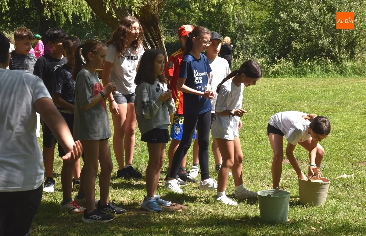 Foto 11 - Alumnos del Colegio Mir&oacute;briga celebran el D&iacute;a del Medio Ambiente a orillas del r&iacute;o