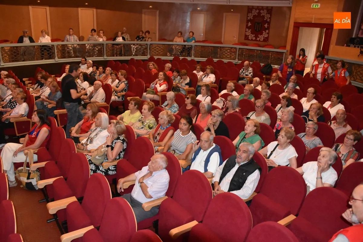 Foto 2 - Cruz Roja re&uacute;ne en un Encuentro a mayores de Pe&ntilde;aranda y de la comarca mirobrigense