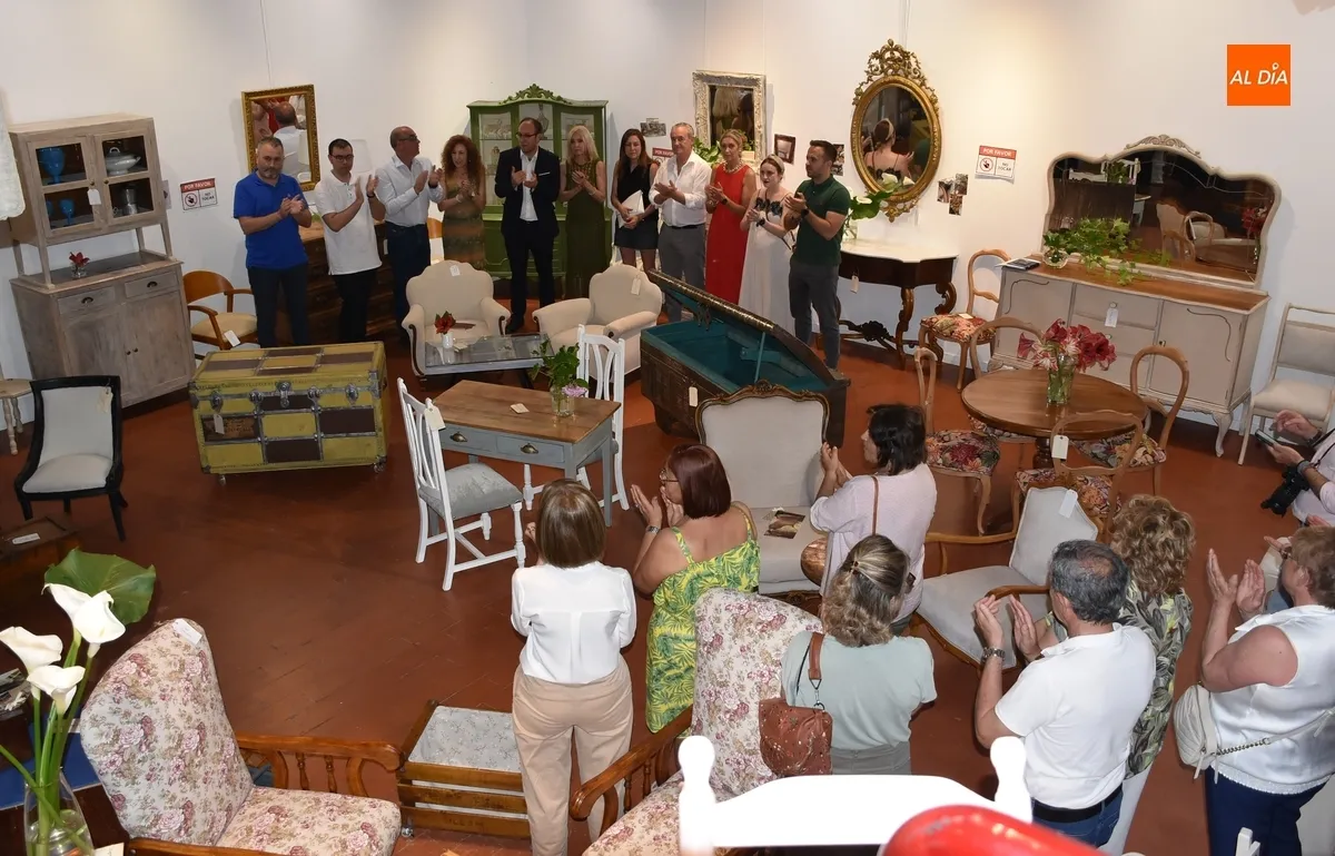 Foto 3 - El taller de Restauraci&oacute;n ense&ntilde;a c&oacute;mo han dado &ldquo;vida&rdquo; a muebles "rescatados de la basura"