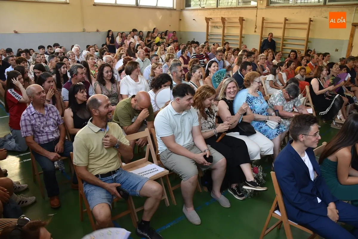 Foto 4 - El IES Tierra protagoniza con sus alumnos de 4&ordm; de la ESO la &uacute;ltima graduaci&oacute;n del curso 24/25