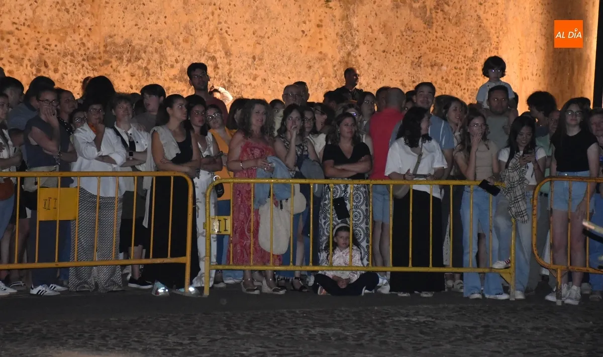 Foto 10 - Ciudad Rodrigo rememora su pasado vet&oacute;n para dar el pistoletazo de salida al verano 2025