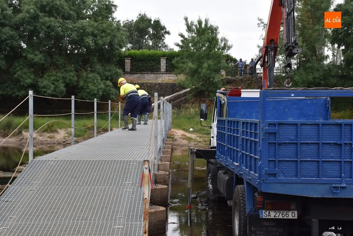 Foto 6 - Desplegada la pasarela del &Aacute;gueda para empezar a dar la bienvenida al verano 2025