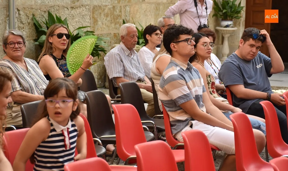 Foto 7 - C&aacute;ritas da p&uacute;blicamente las gracias a quienes colaboraron con ellos en 2024