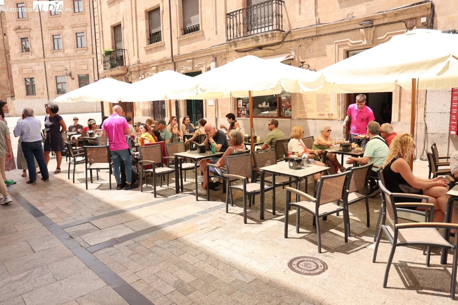 Foto 4 - El calor aprieta en Salamanca y las terrazas se llenan de vida