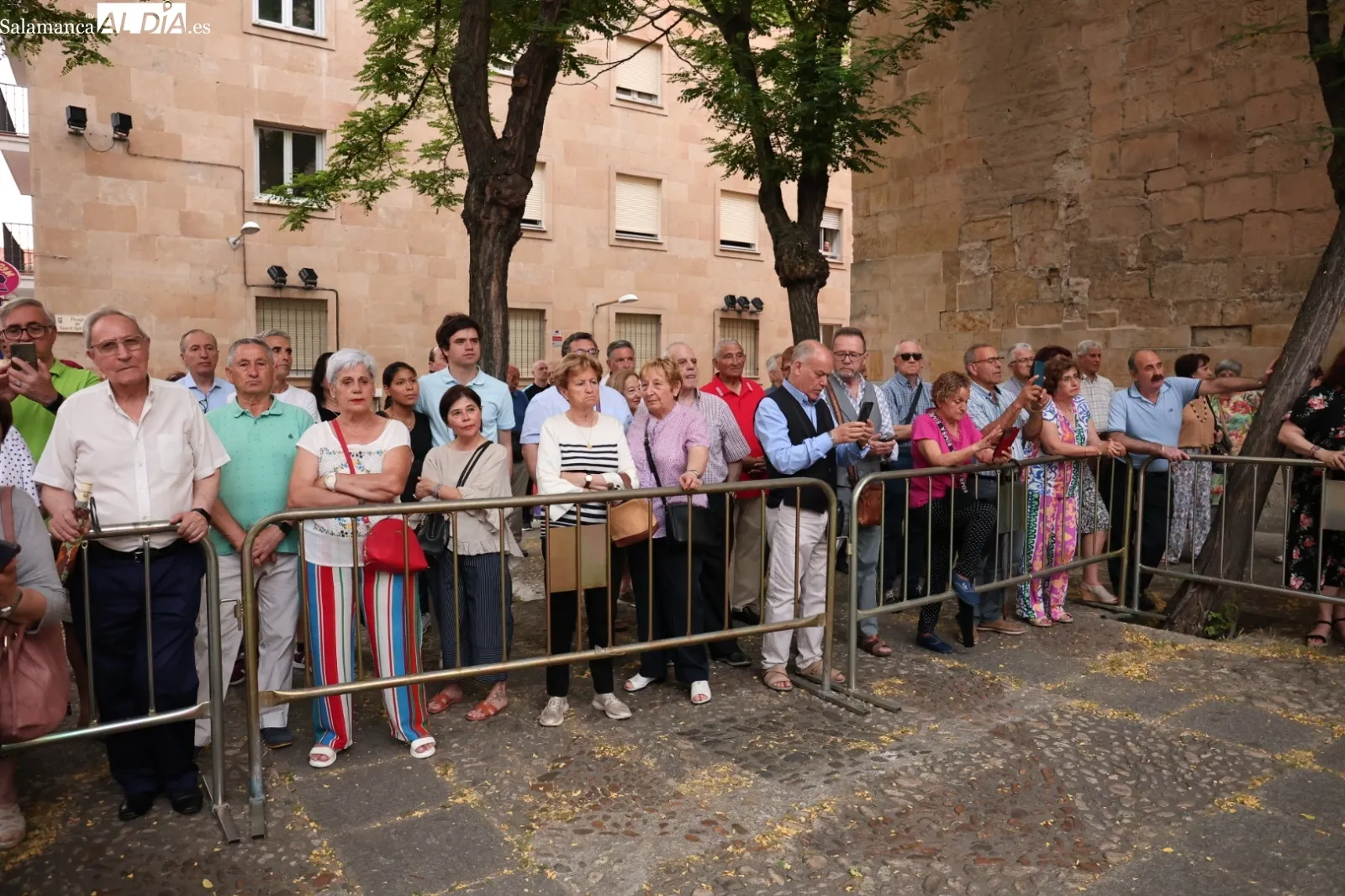 Foto 2 - V&Iacute;DEO y FOTOS | Solemne procesi&oacute;n del Cristo de los Milagros desde la Cuesta de Sancti Sp&iacute;ritus 
