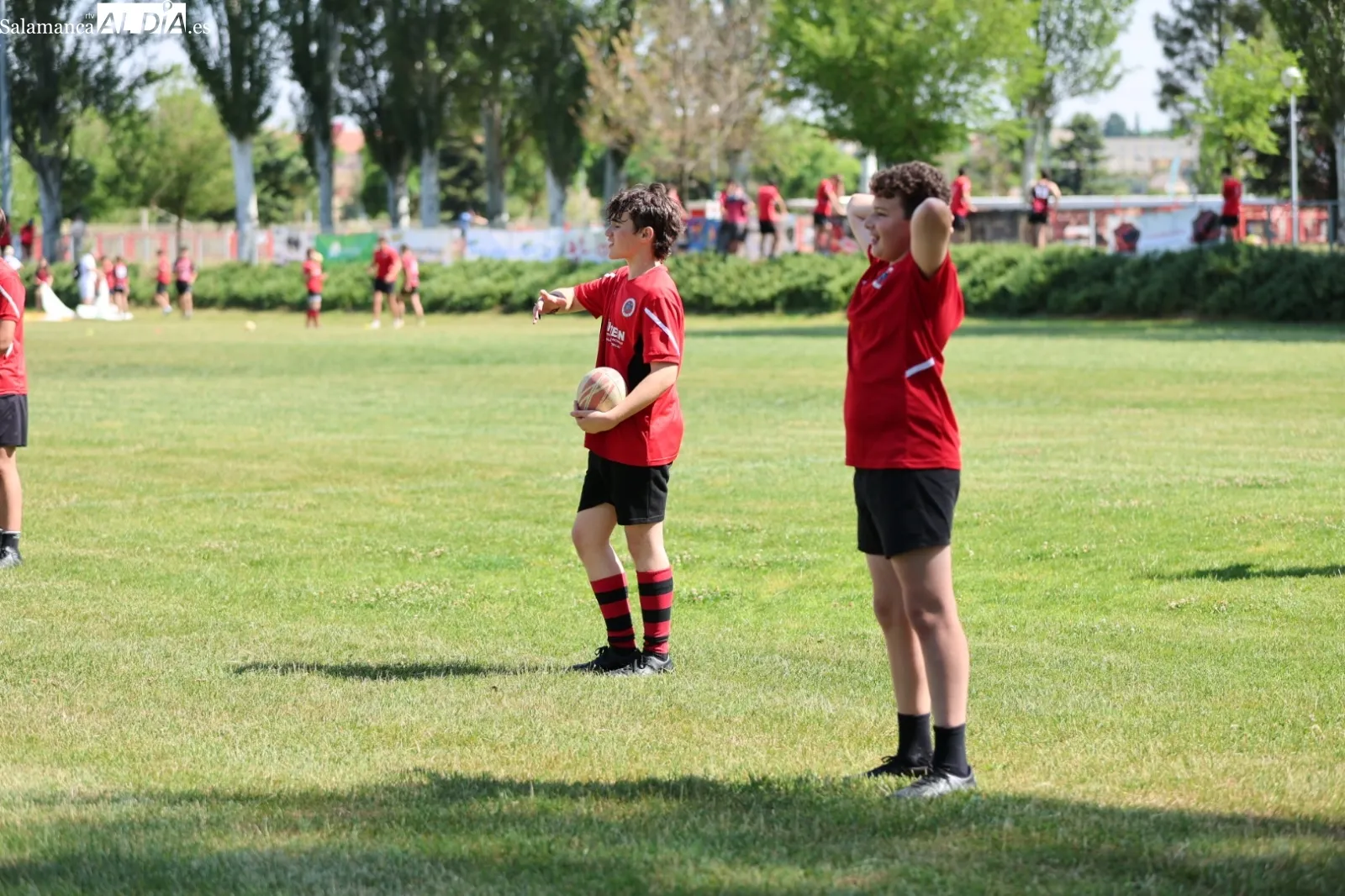Foto 4 - El Salamanca Rugby Club celebra su fin de temporada por todo lo alto en La Aldehuela (FOTOS)