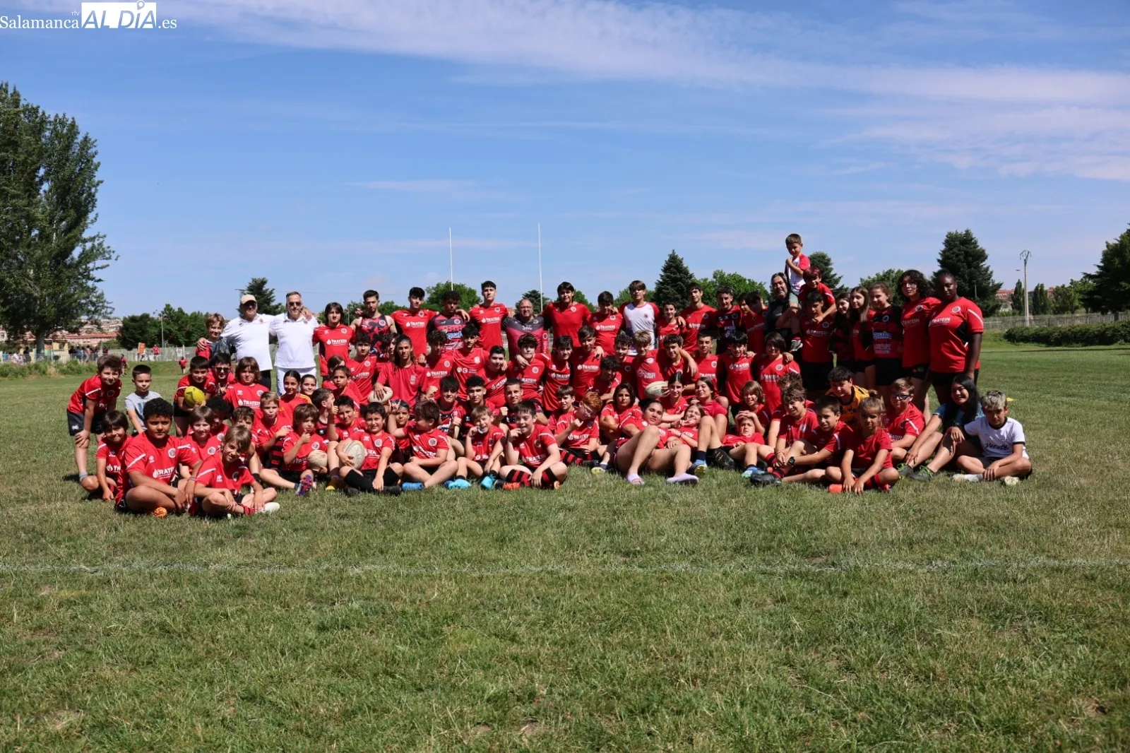Foto 2 - El Salamanca Rugby Club celebra su fin de temporada por todo lo alto en La Aldehuela (FOTOS)