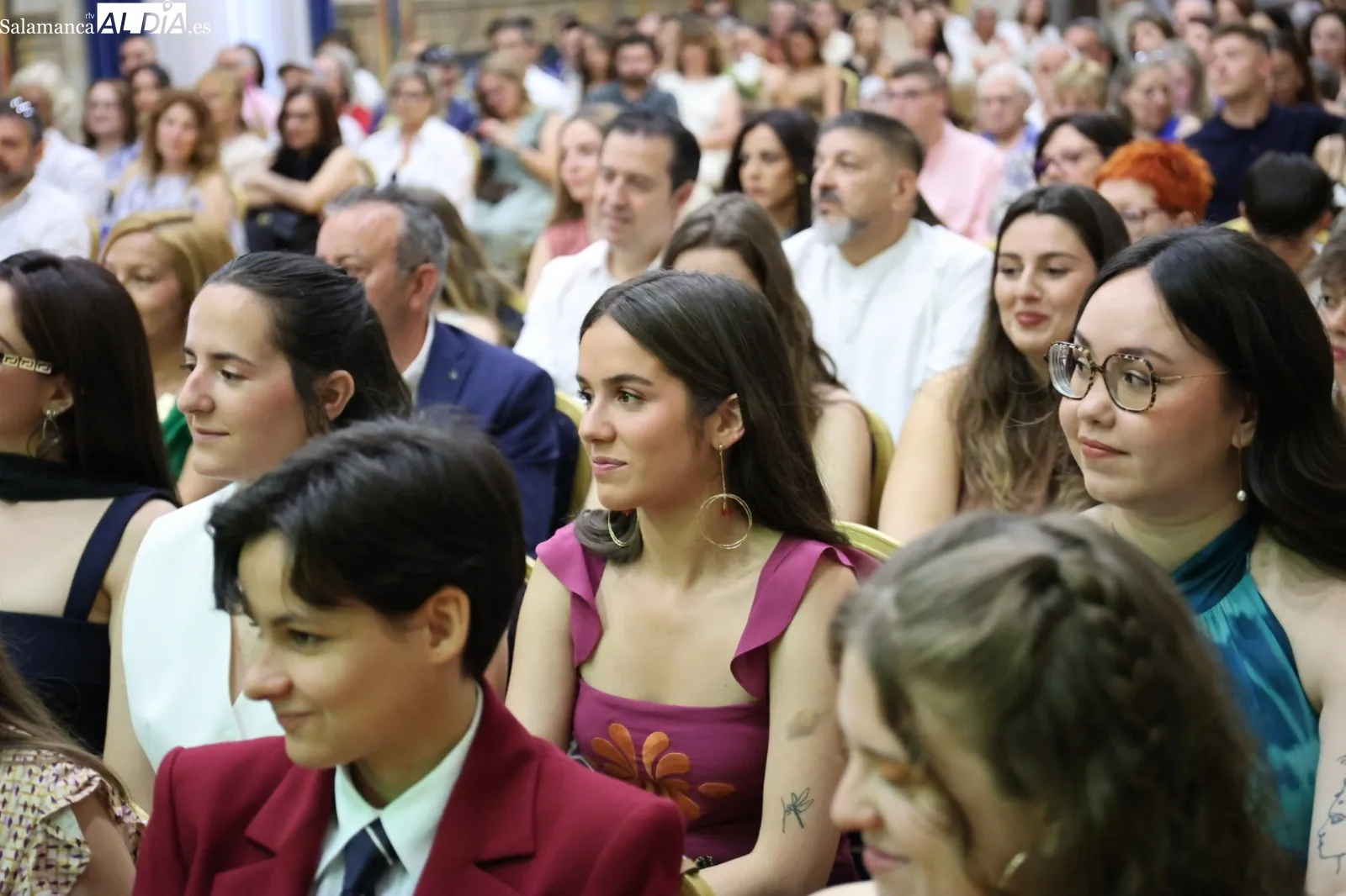 Foto 17 - Los alumnos de Informaci&oacute;n y Documentaci&oacute;n de la USAL se grad&uacute;an (FOTOS)