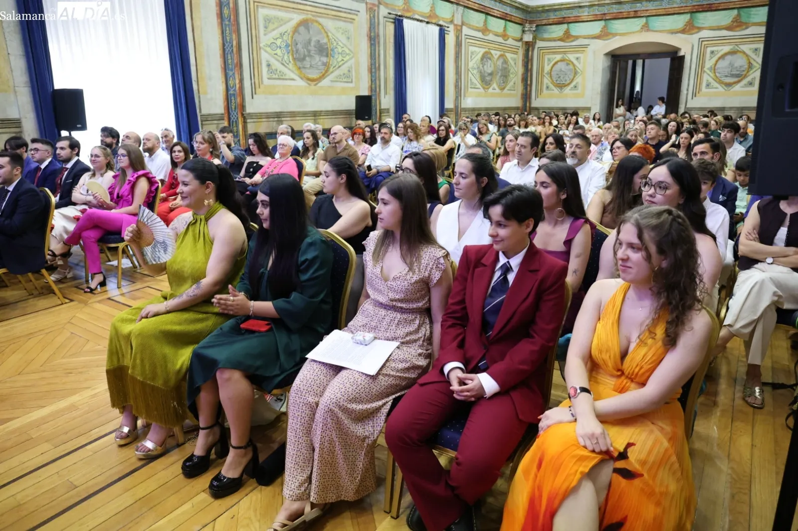 Foto 15 - Los alumnos de Informaci&oacute;n y Documentaci&oacute;n de la USAL se grad&uacute;an (FOTOS)