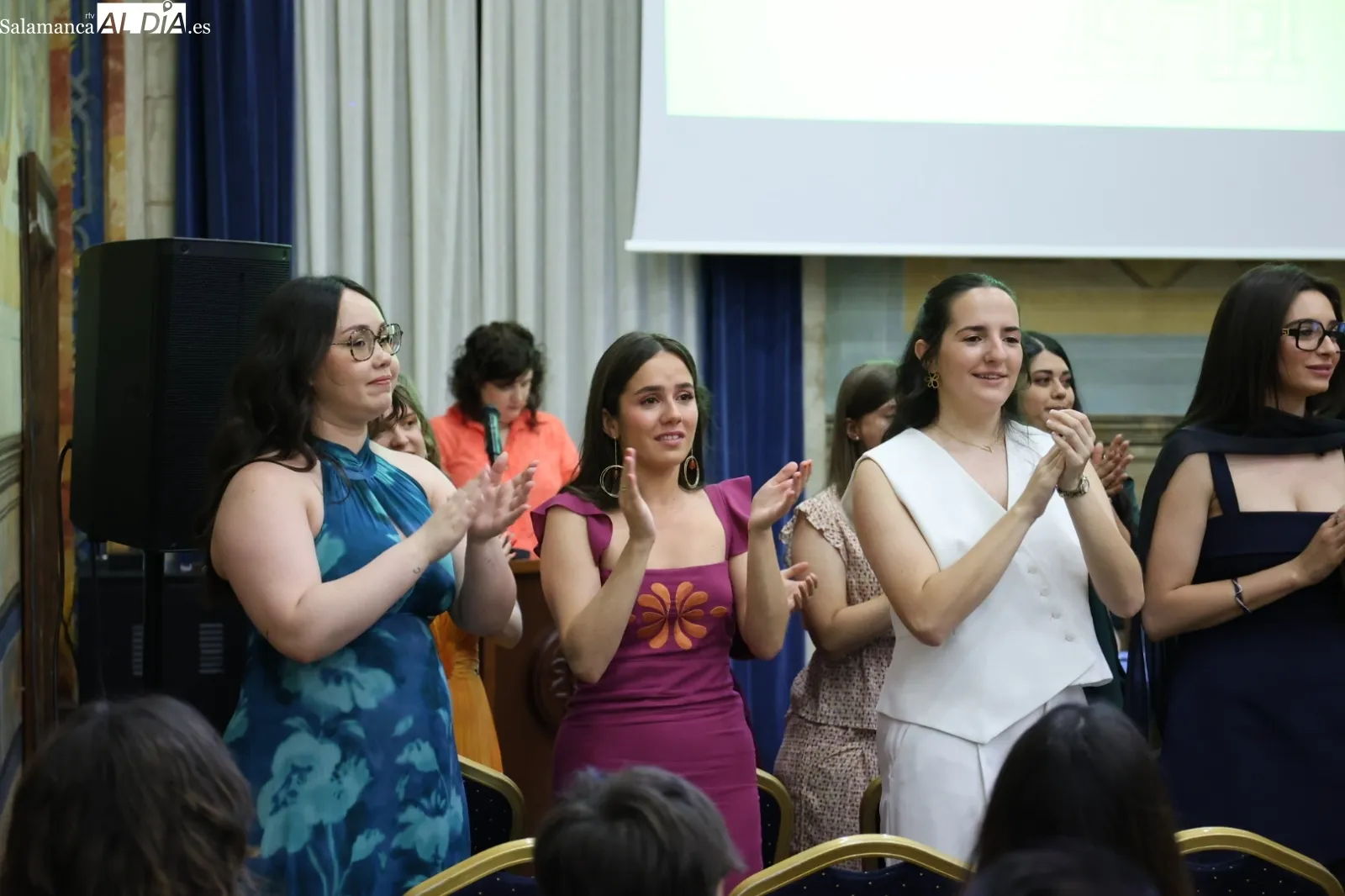 Foto 11 - Los alumnos de Informaci&oacute;n y Documentaci&oacute;n de la USAL se grad&uacute;an (FOTOS)