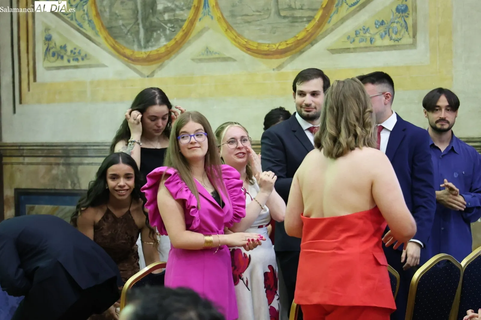 Foto 9 - Los alumnos de Informaci&oacute;n y Documentaci&oacute;n de la USAL se grad&uacute;an (FOTOS)