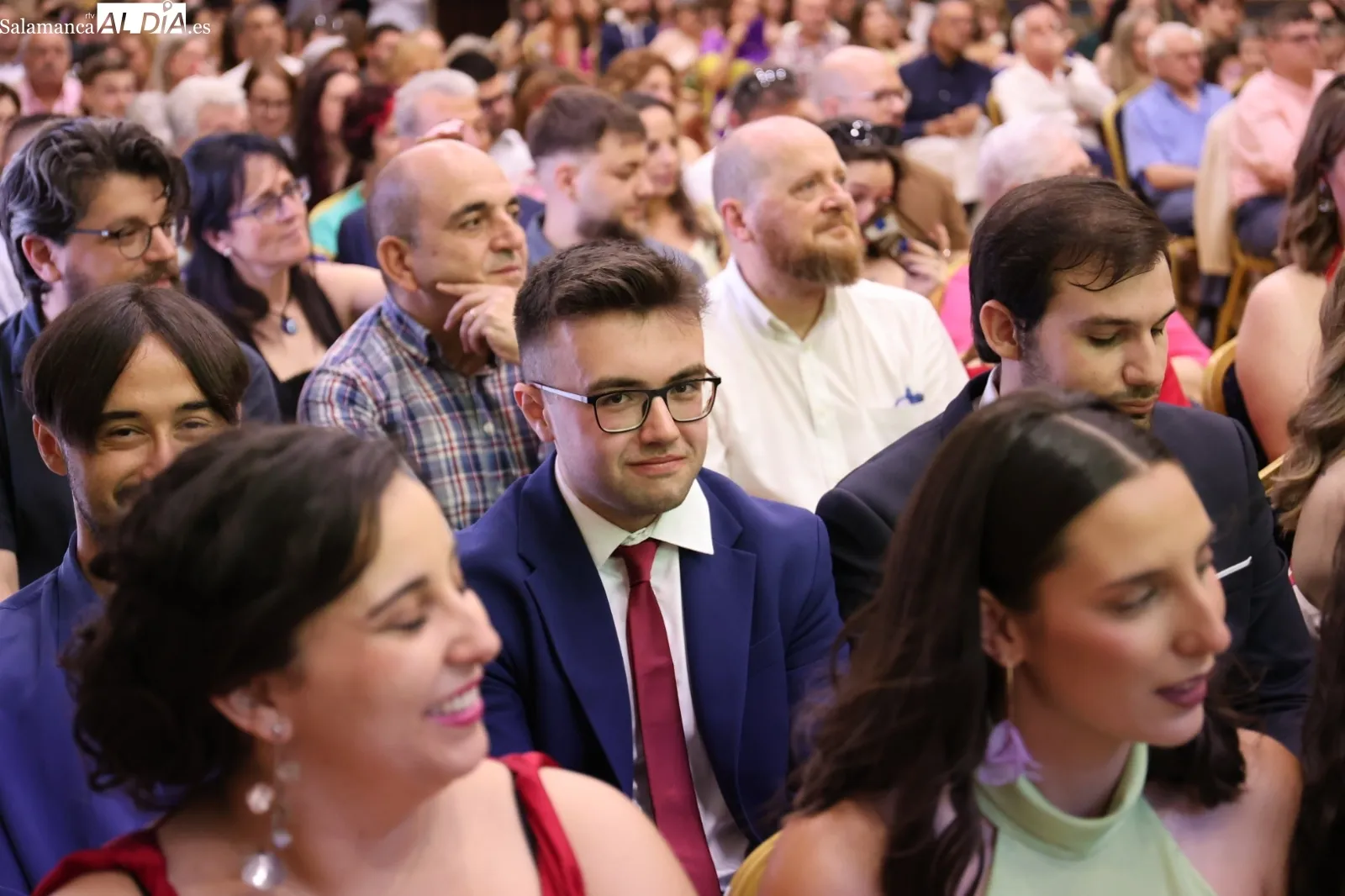Foto 5 - Los alumnos de Informaci&oacute;n y Documentaci&oacute;n de la USAL se grad&uacute;an (FOTOS)