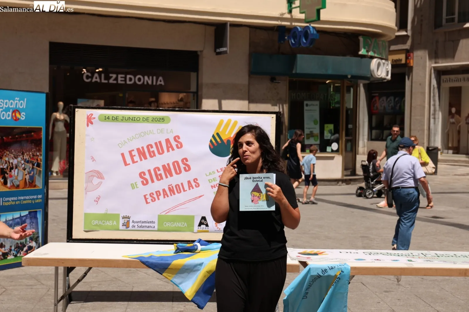 Foto 7 - La plaza del Liceo celebra el D&iacute;a de las Lenguas de Signos Espa&ntilde;olas con actividades para todos los p&uacute;blicos (FOTOS)