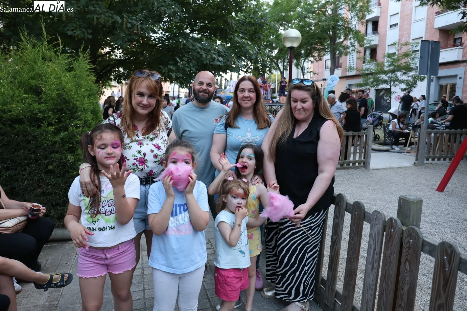 Foto 11 - Animada chocolatada popular en las fiestas del barrio de La Aldehuela (FOTOS)