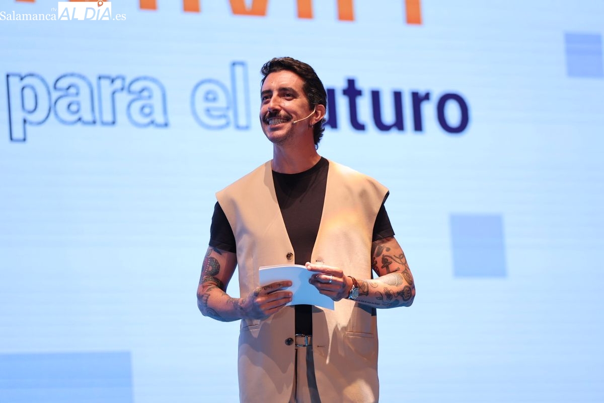 VÍDEO | Marron llega a Salamanca con la ciencia de El Hormiguero: 