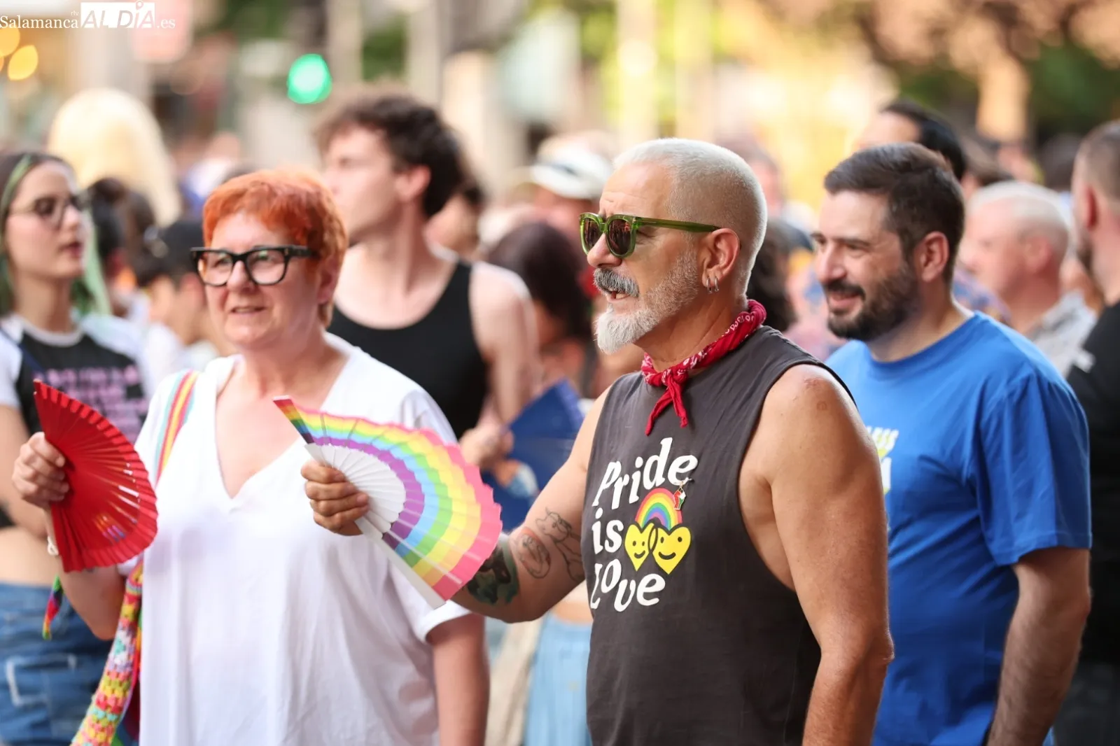 Foto 2 - La manifestaci&oacute;n del Orgullo Charro LGTB+ 2025 recorre Salamanca con una fuerte carga reivindicativa (FOTOS)