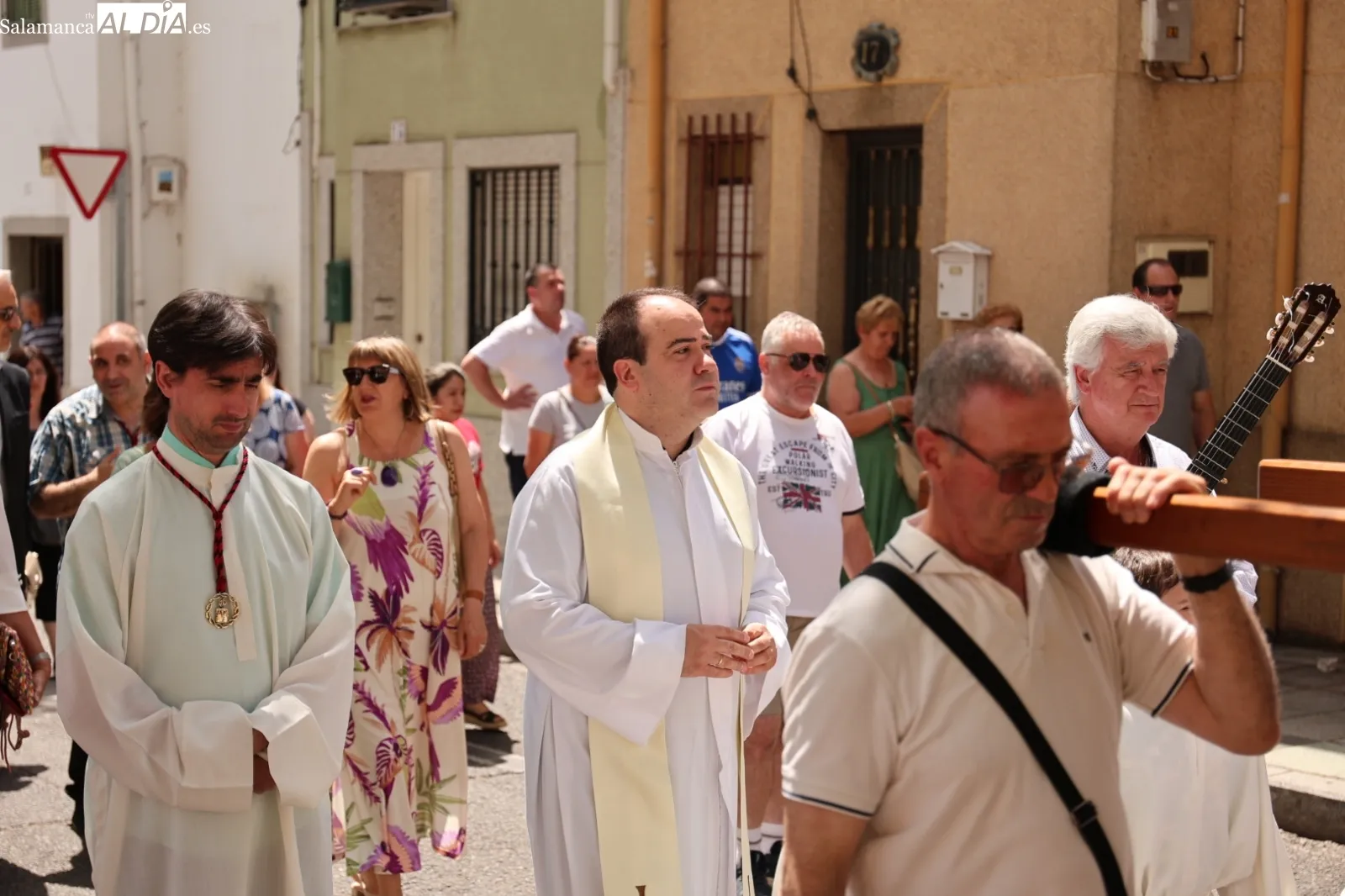 Foto 8 - Emotiva procesi&oacute;n del Sagrado Coraz&oacute;n en Pizarrales tras la misa (FOTOS)