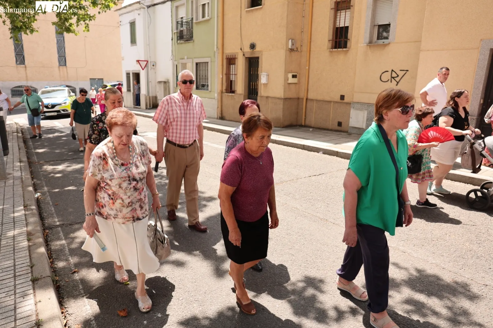 Foto 2 - Emotiva procesi&oacute;n del Sagrado Coraz&oacute;n en Pizarrales tras la misa (FOTOS)