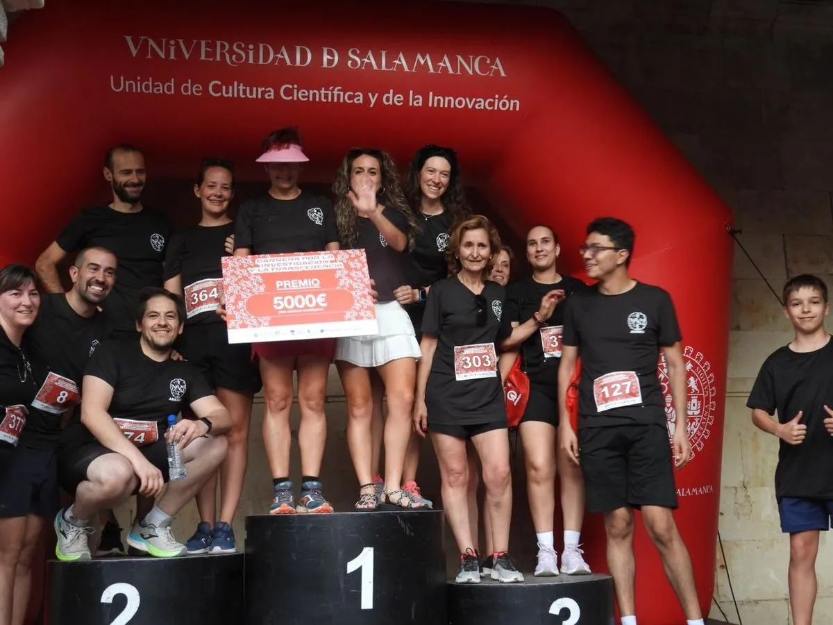 Foto 2 - (FOTOS) Antonio Fraile y Gema Mart&iacute;n Borgas se imponen en la II Carrera por la Investigaci&oacute;n y la Transferencia de la USAL