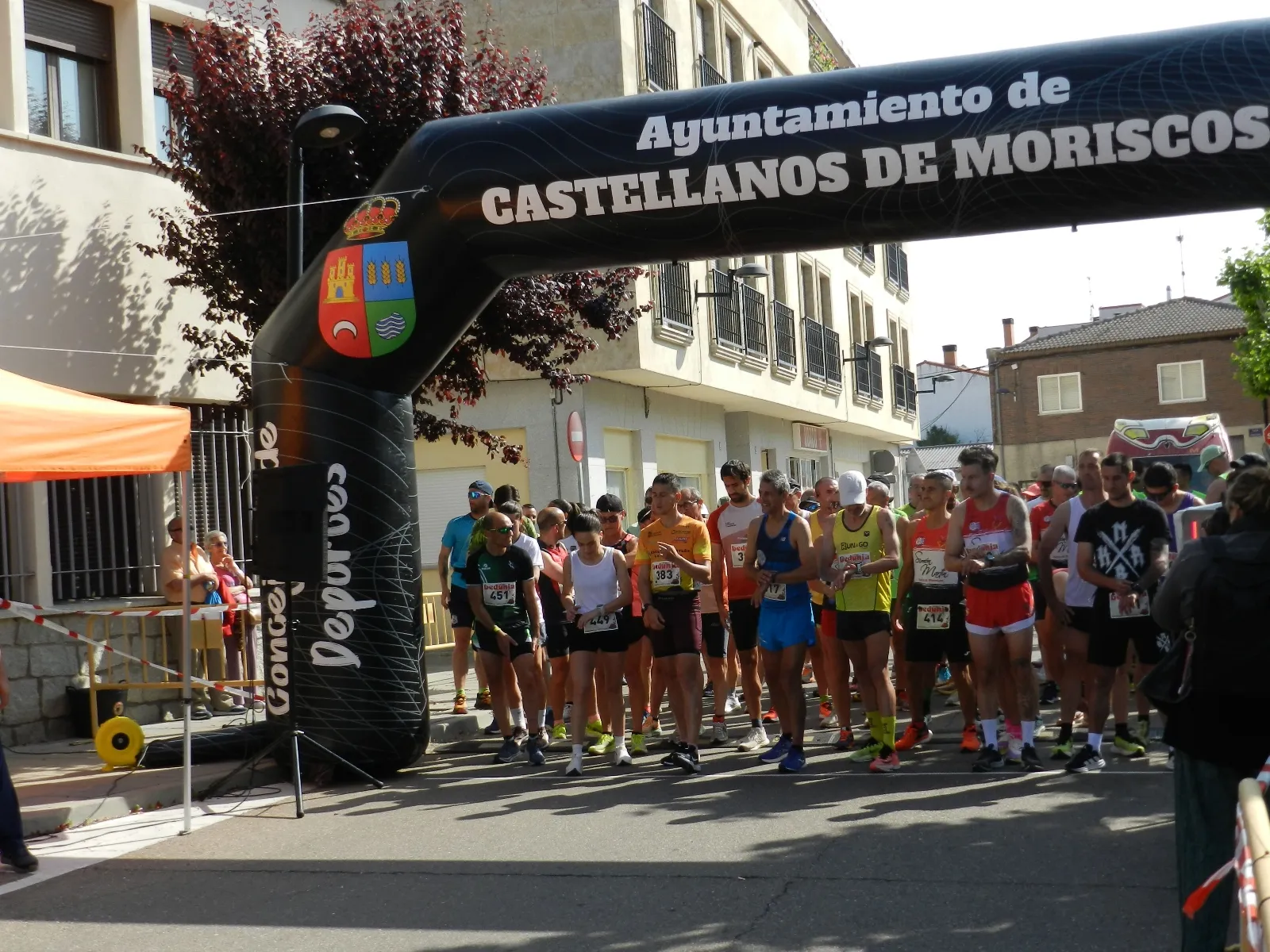Foto 5 - Pablo L&oacute;pez y Sandra Santamar&iacute;a, los m&aacute;s r&aacute;pidos en la Carrera Popular de Castellanos de Moriscos 2025