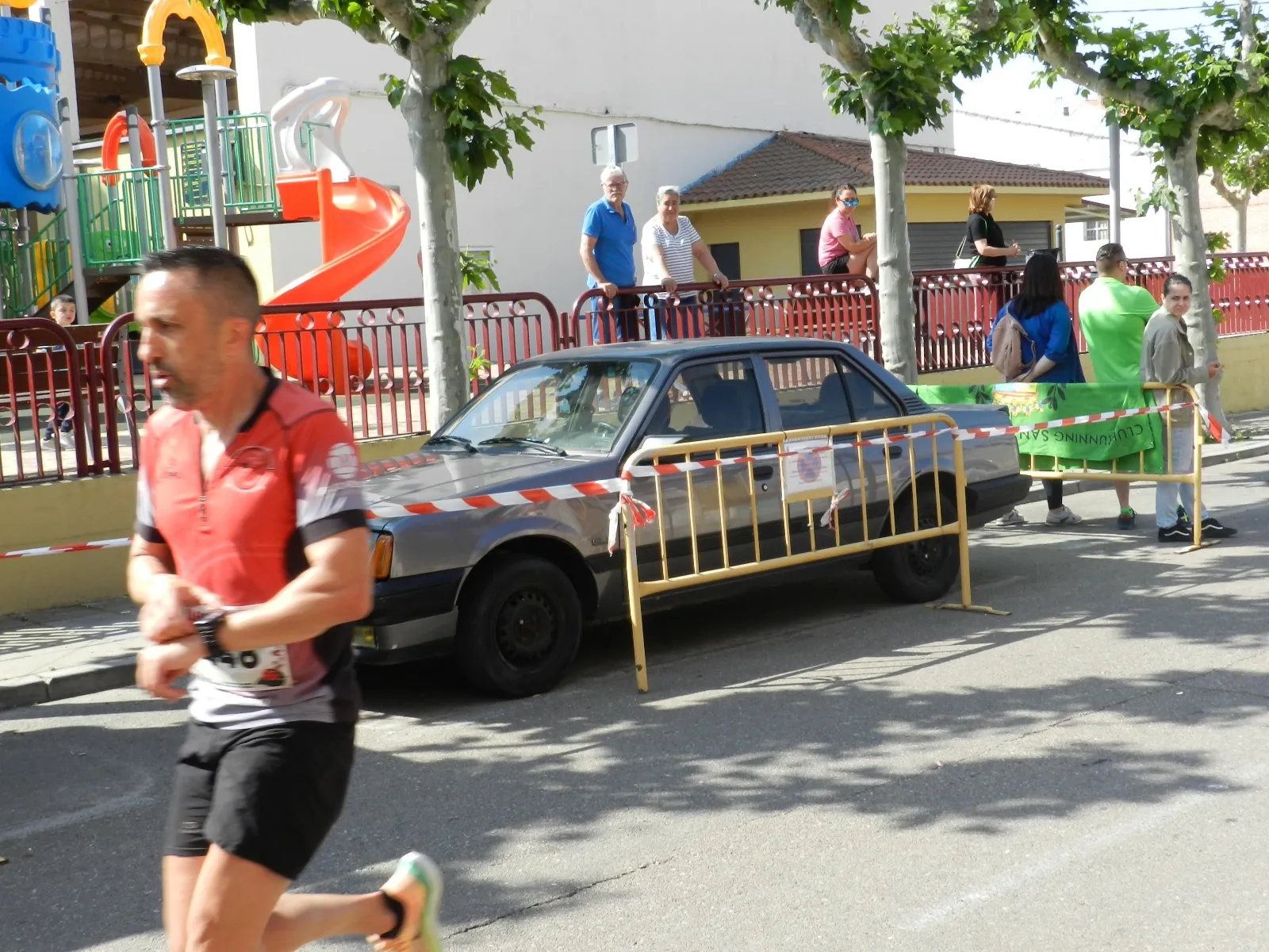 Foto 17 - Pablo L&oacute;pez y Sandra Santamar&iacute;a, los m&aacute;s r&aacute;pidos en la Carrera Popular de Castellanos de Moriscos 2025
