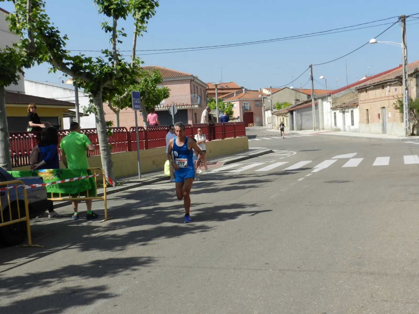 Foto 14 - Pablo L&oacute;pez y Sandra Santamar&iacute;a, los m&aacute;s r&aacute;pidos en la Carrera Popular de Castellanos de Moriscos 2025
