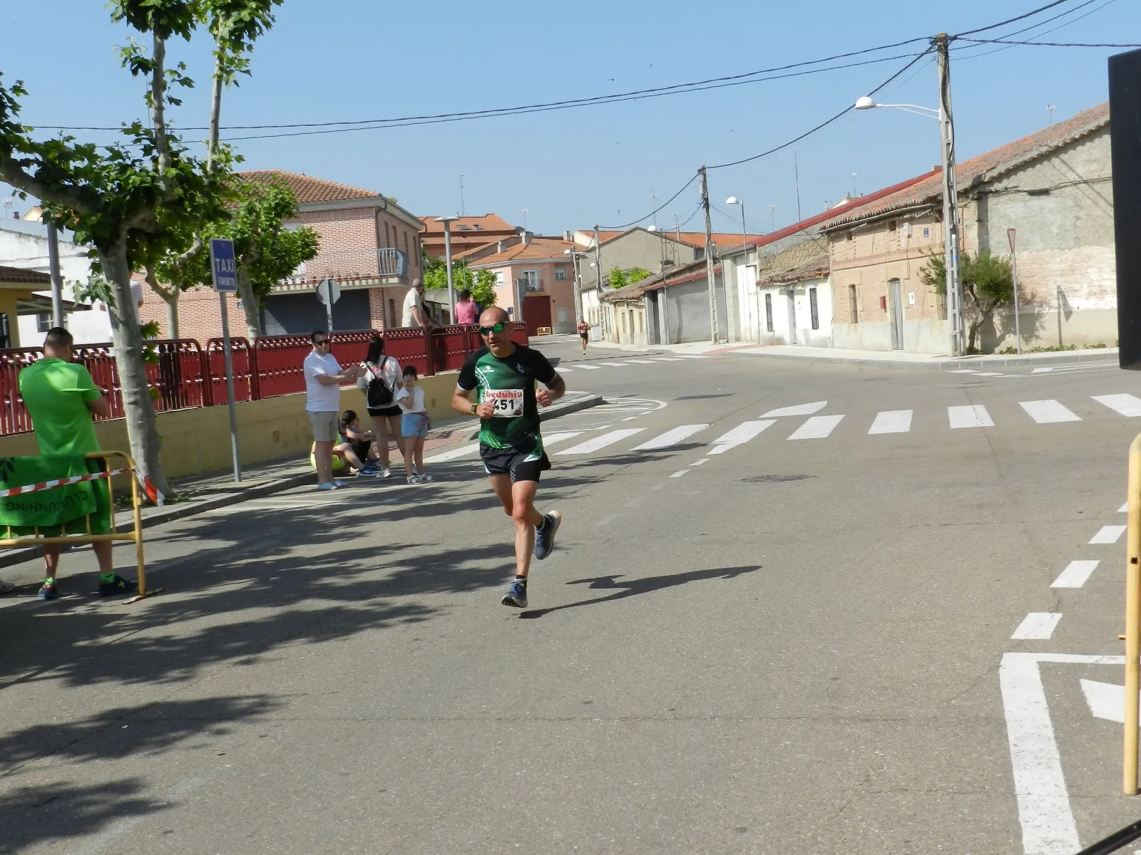 Foto 13 - Pablo L&oacute;pez y Sandra Santamar&iacute;a, los m&aacute;s r&aacute;pidos en la Carrera Popular de Castellanos de Moriscos 2025