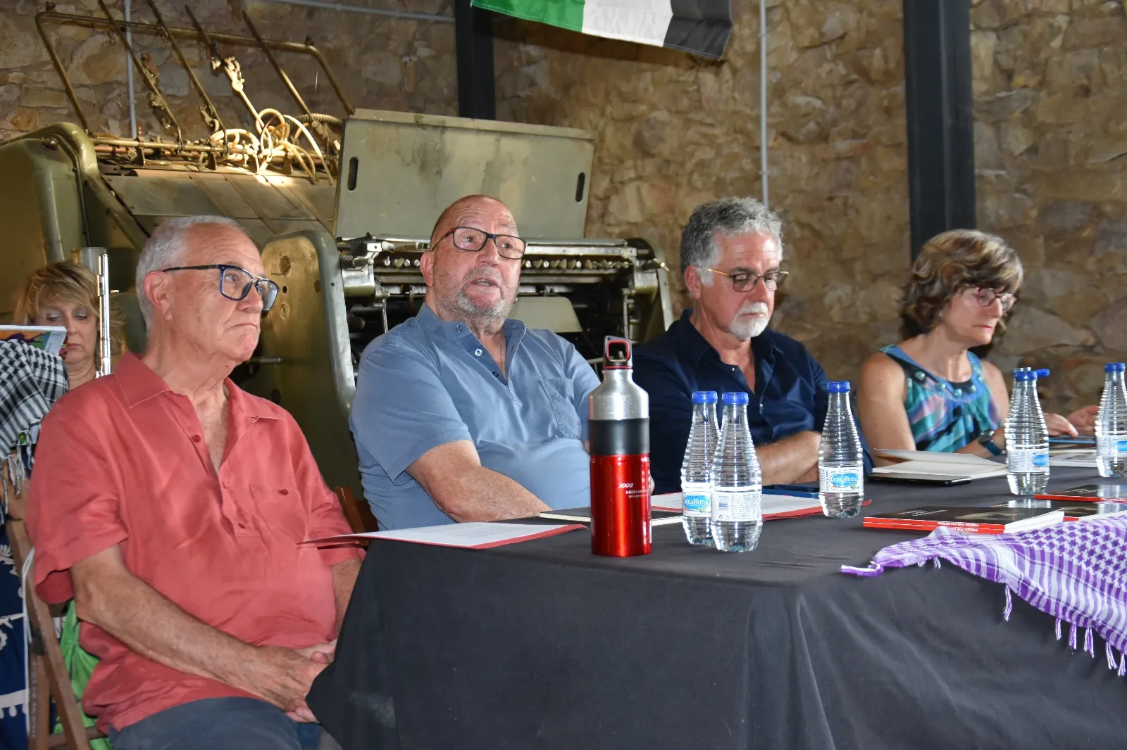 Foto 4 - Cultura y compromiso, los versos contra el genocidio palestino se presentan en el Museo de la Imprenta de Morille