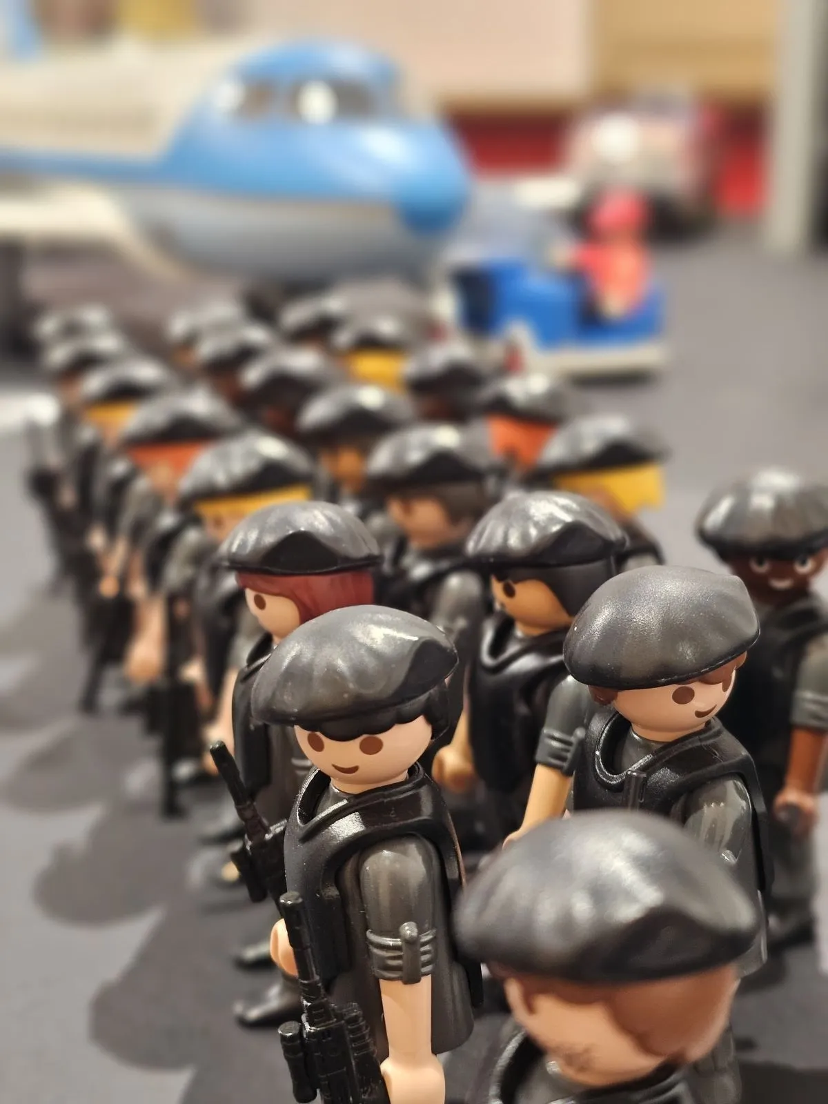 Del desierto del Dakar al despegue de un avión: el universo Playmobil aterriza en El Tormes