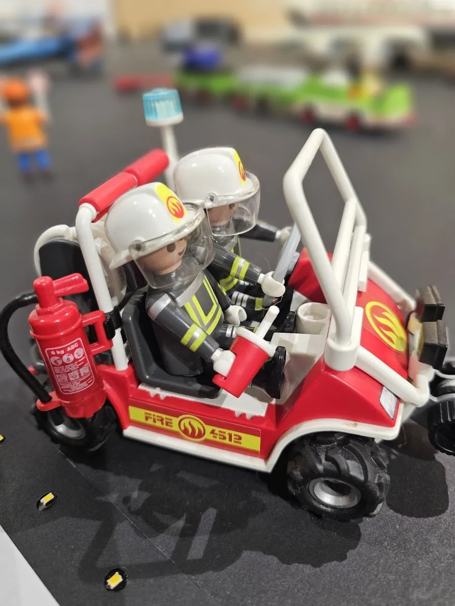 Del desierto del Dakar al despegue de un avión: el universo Playmobil aterriza en El Tormes