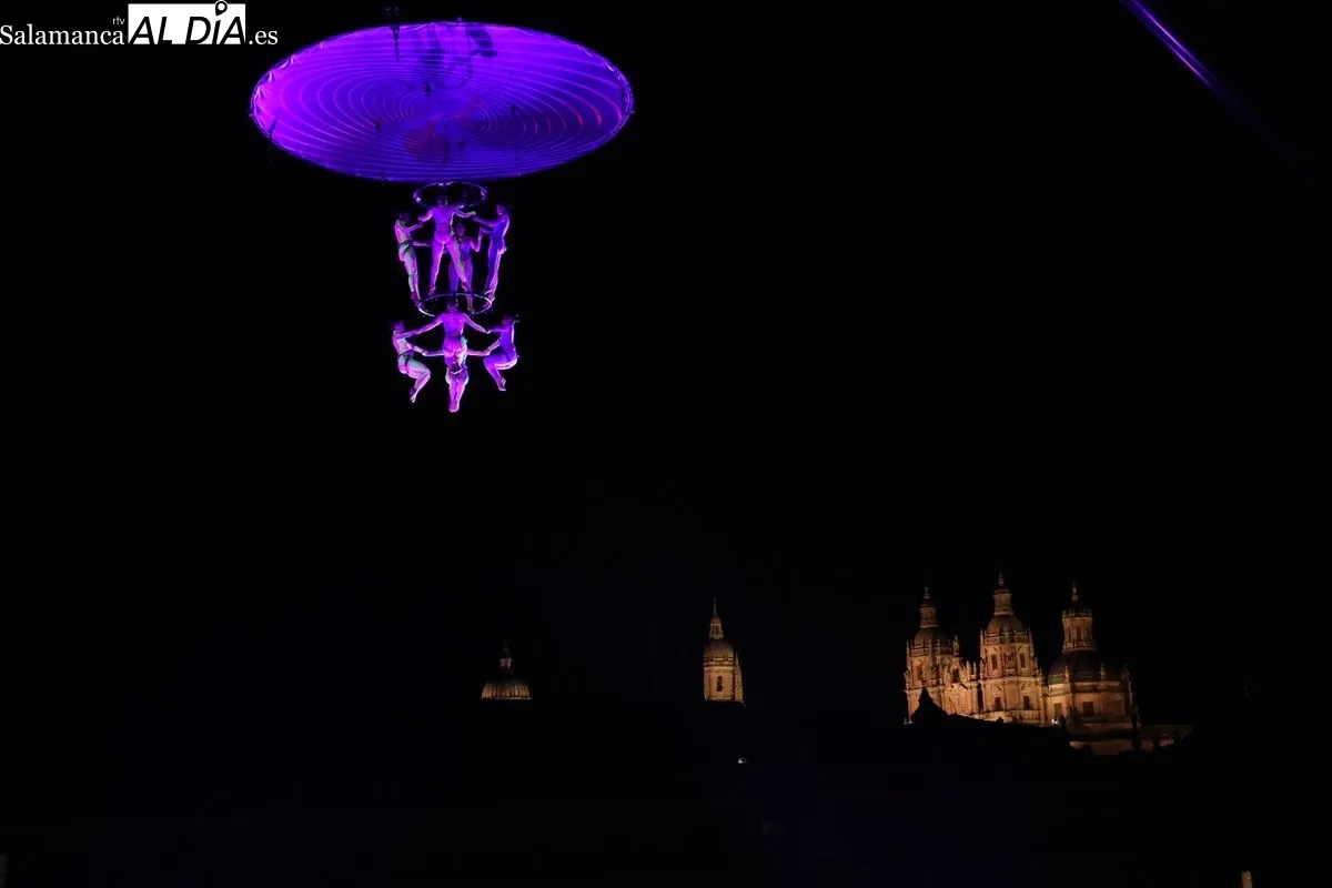Nexus conquista la Plaza Mayor de Salamanca en su estreno. Foto de David Sañudo