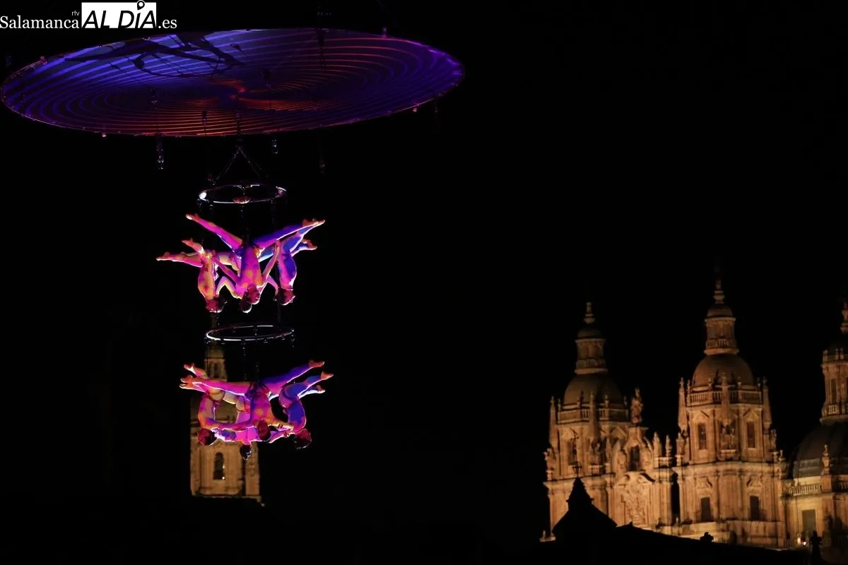 Nexus conquista la Plaza Mayor de Salamanca en su estreno. Foto de David Sañudo