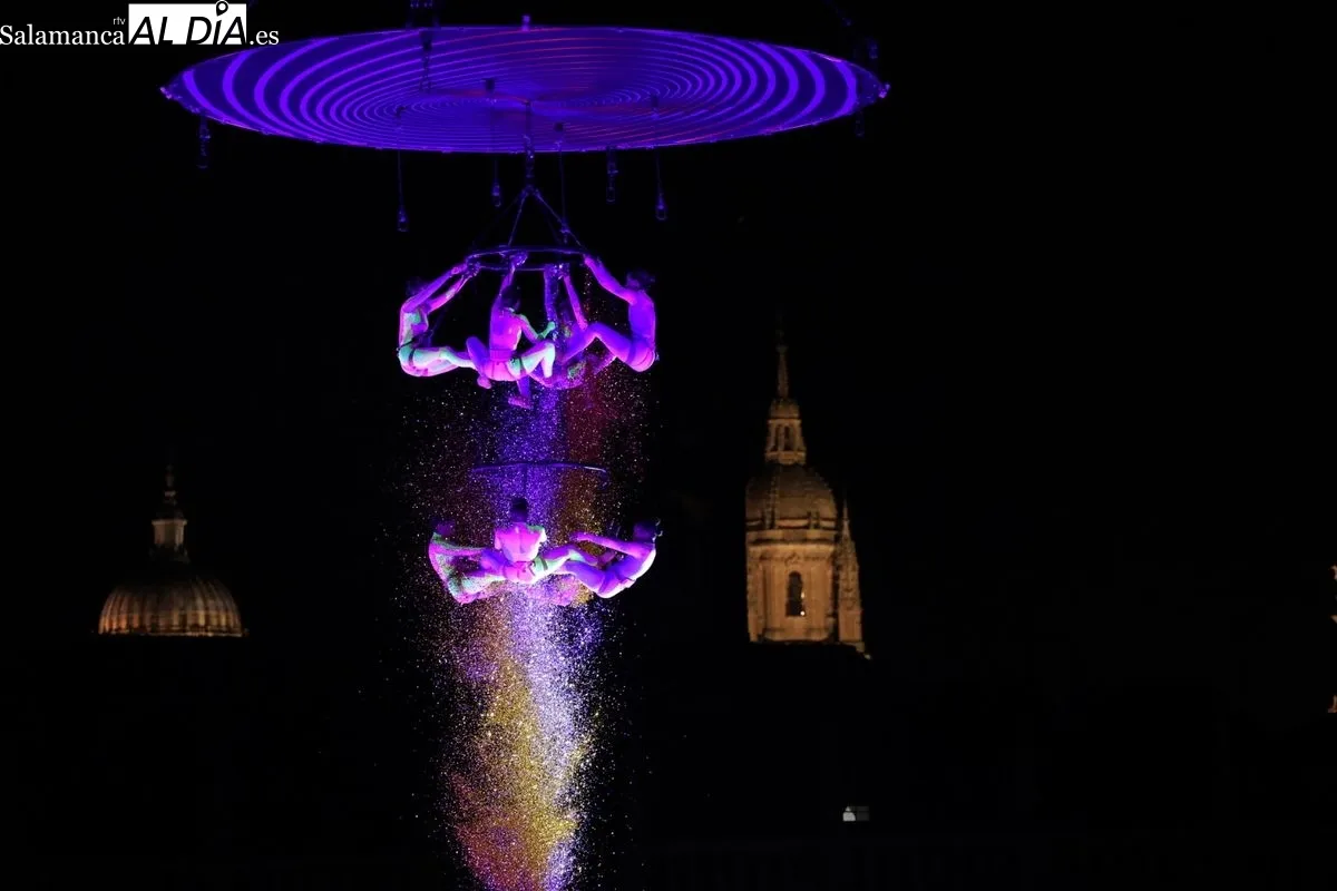 Nexus conquista la Plaza Mayor de Salamanca en su estreno. Foto de David Sañudo