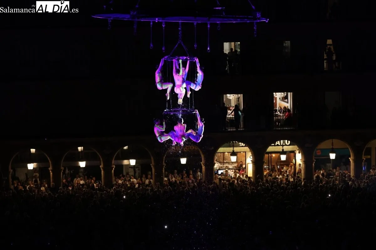 Nexus conquista la Plaza Mayor de Salamanca en su estreno. Foto de David Sañudo