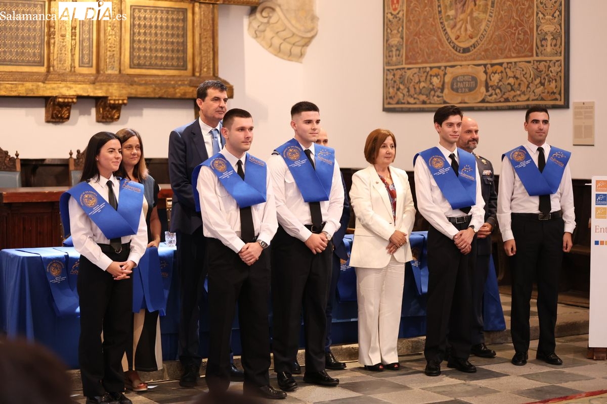 Graduación pilotos Adventia en Salamanca con Rosa López