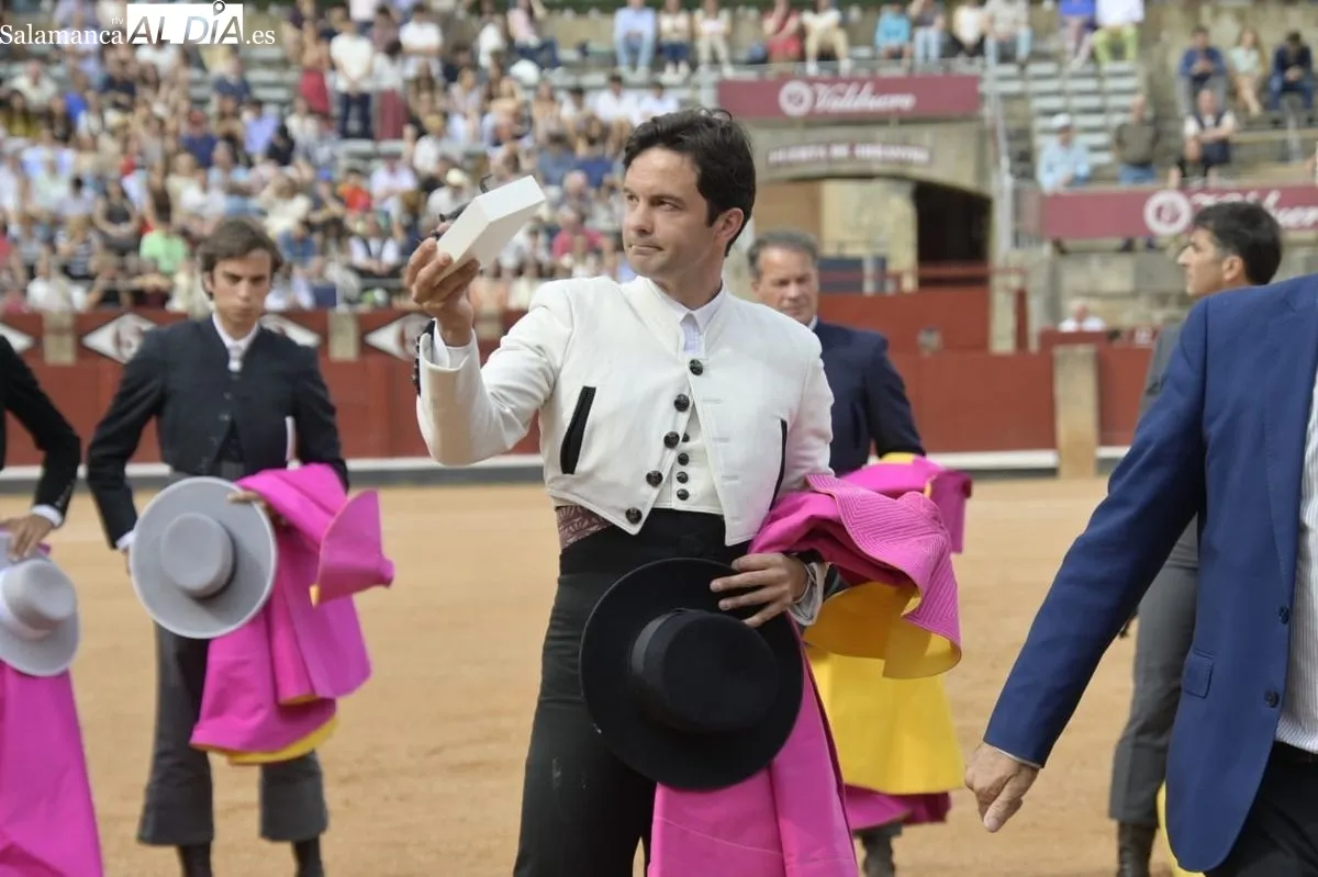 Foto 10 - VIDEOS Y FOTOS | El Viti, inmortalizado en una placa en el patio de cuadrillas de La Glorieta&nbsp;