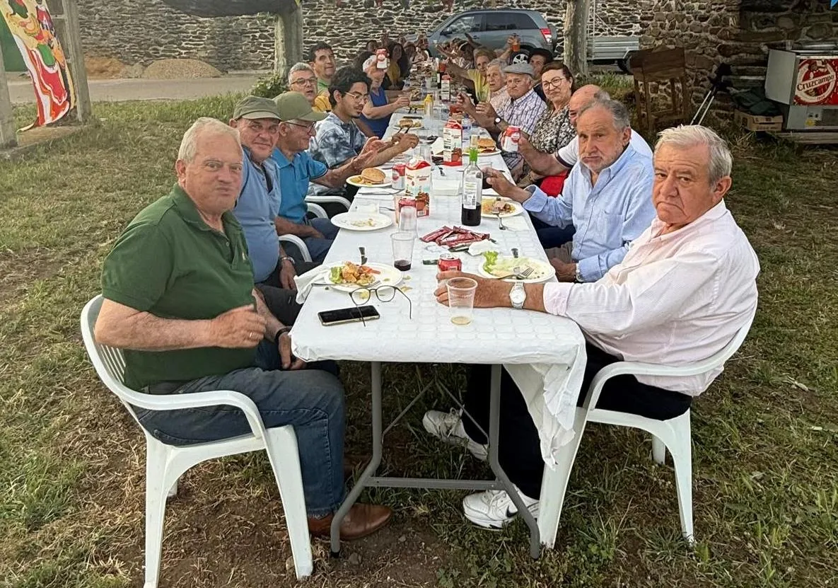 Foto 2 - El Arrabal de San Sebasti&aacute;n inaugura la remozada imagen de la zona del Pil&oacute;n